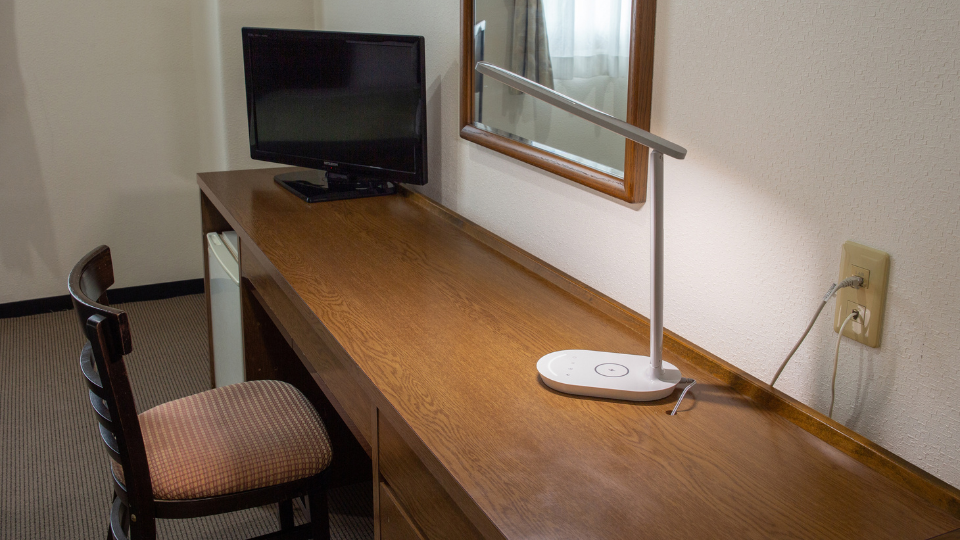 沼津インターグランドホテル【公式】 ツインルーム ワイドデスク